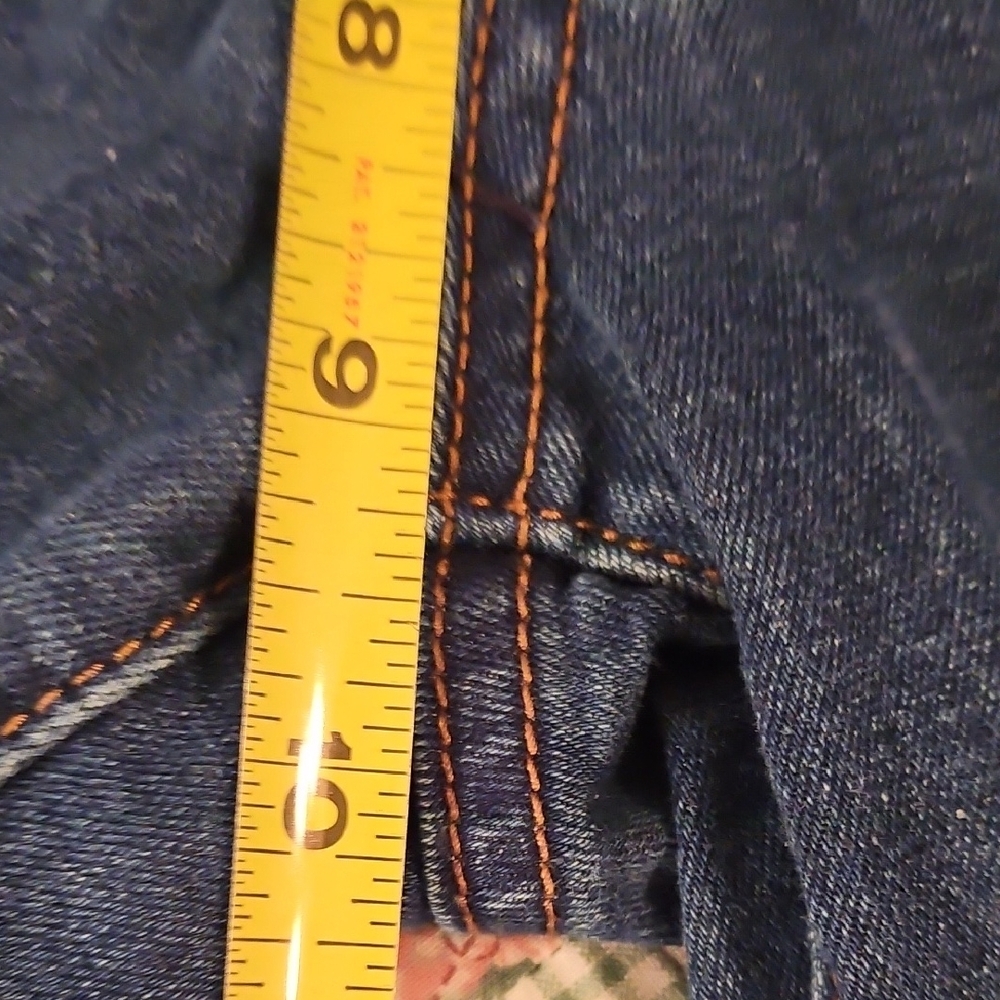Tahari- Chloe - Fit Solution Skinny- Size 10/30 - Picture 5 of 10